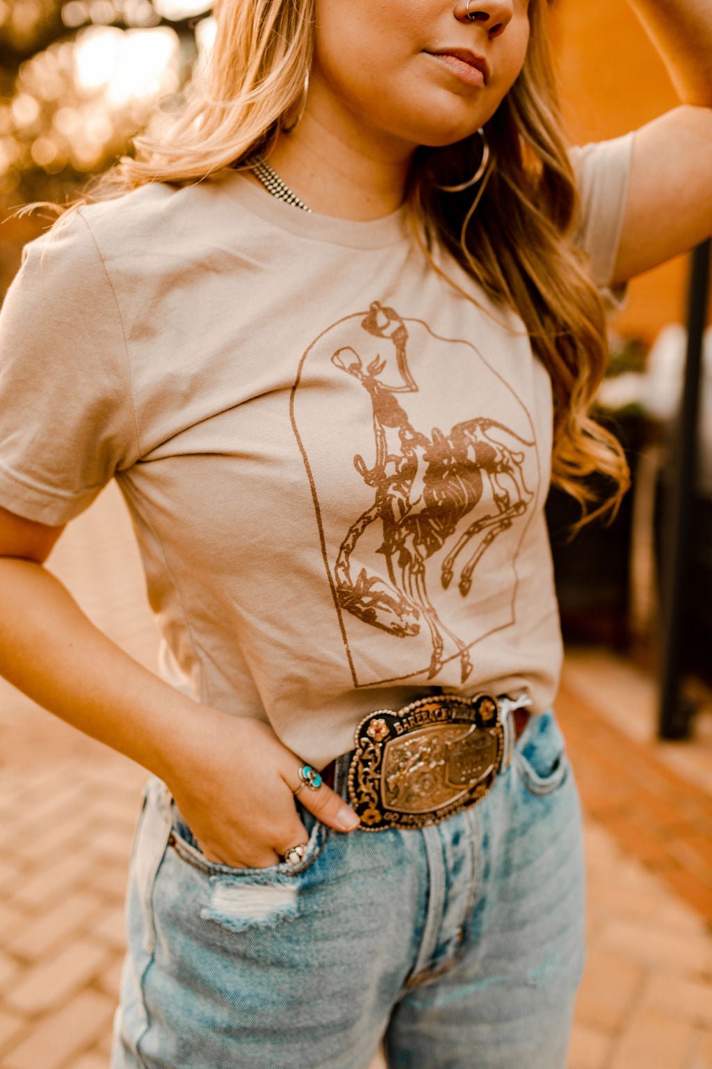 Simple Buckin Bronco Western Graphic Tee