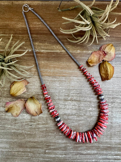 Red-Orange Spiny Oyster Graduated Necklace – 23"