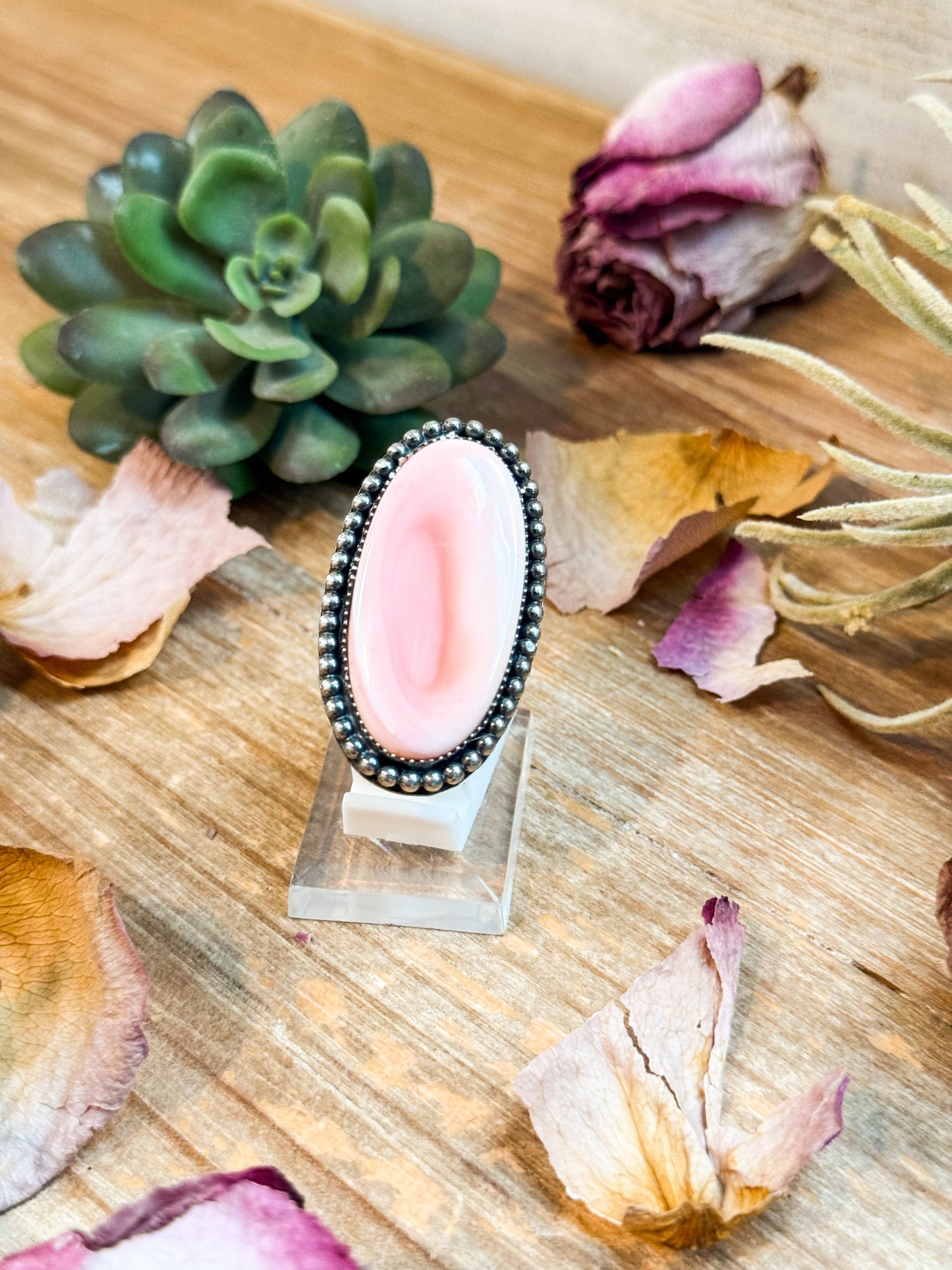 MJ Ring – Sterling Silver Adjustable Long Pink Conch Ring