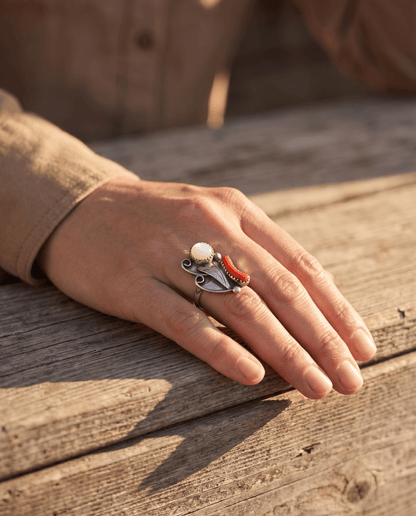 Coral & Mother of Pearl Sterling Silver Flower-Style Ring — Size 5