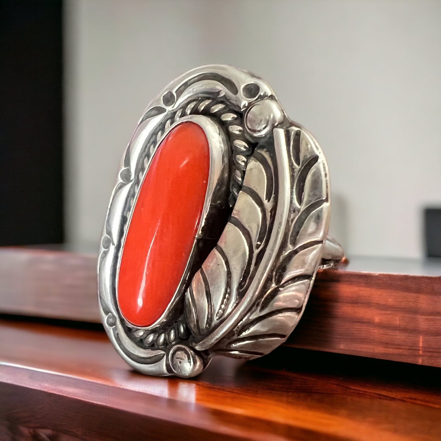 Hallmark LJ Sterling Silver Coral Ring with Leaf Detail — Size 6.5 (Vintage Native American)