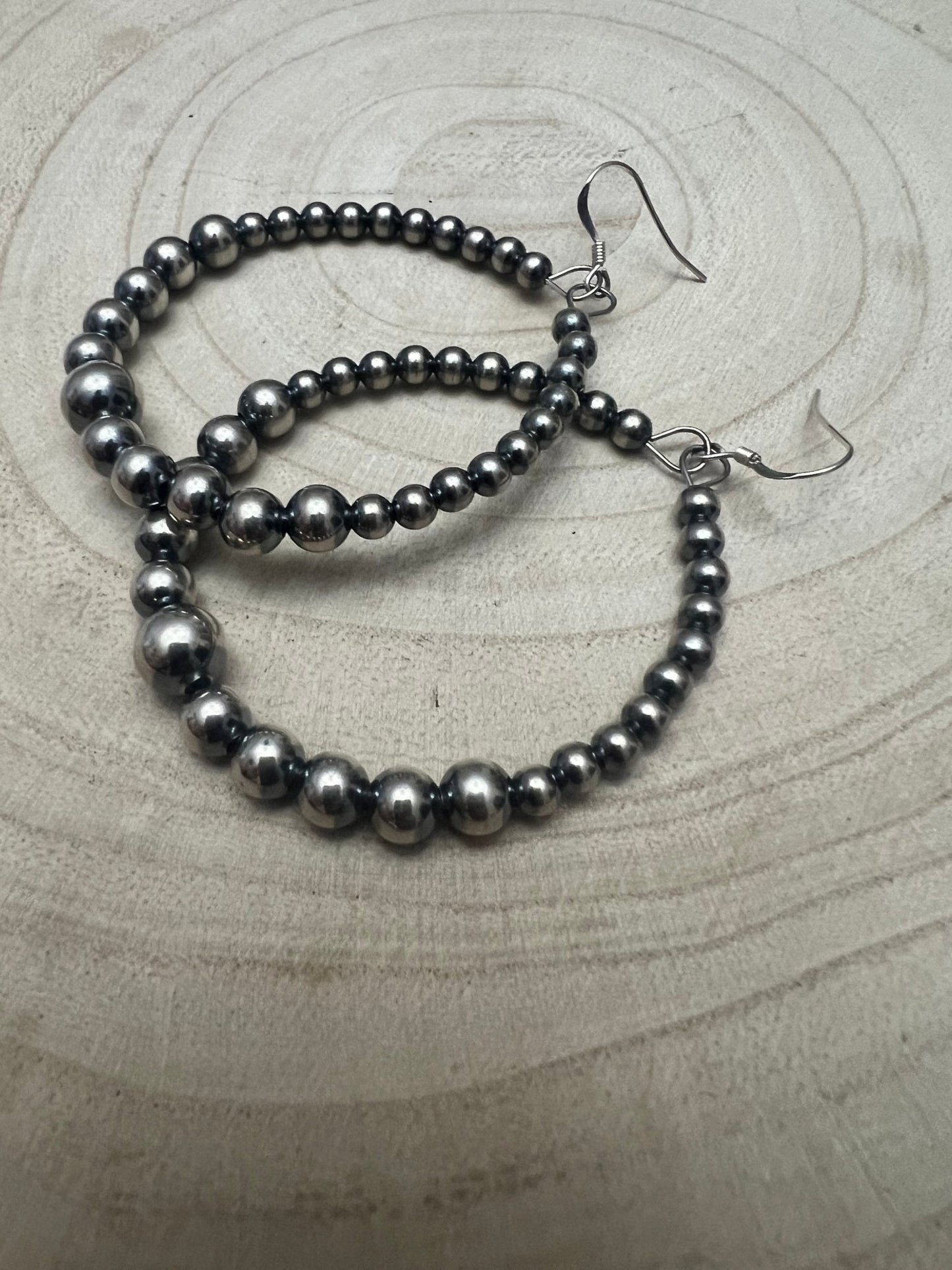 Graduated Sterling Silver Pearl Hoops