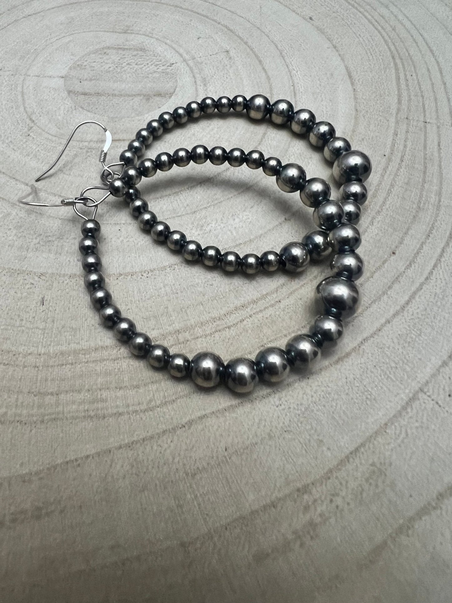 Graduated Sterling Silver Pearl Hoops