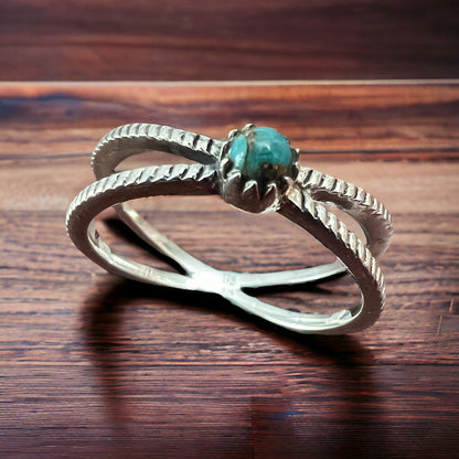 Kingman Turquoise Sterling Silver Stacker Ring — Size 8 (Native-Style)