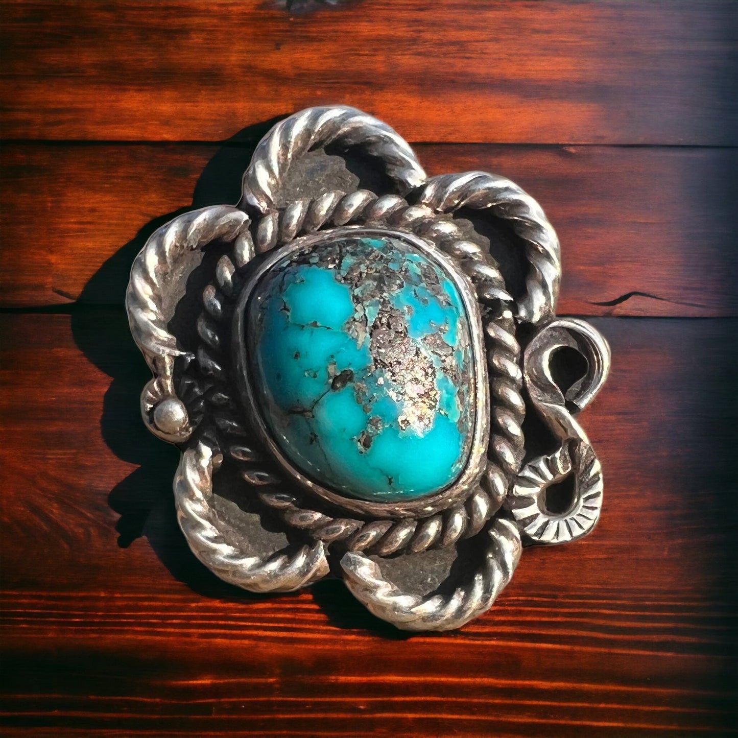 Turquoise ring - gorgeous cabochon on flower shaped sterling base - size 5