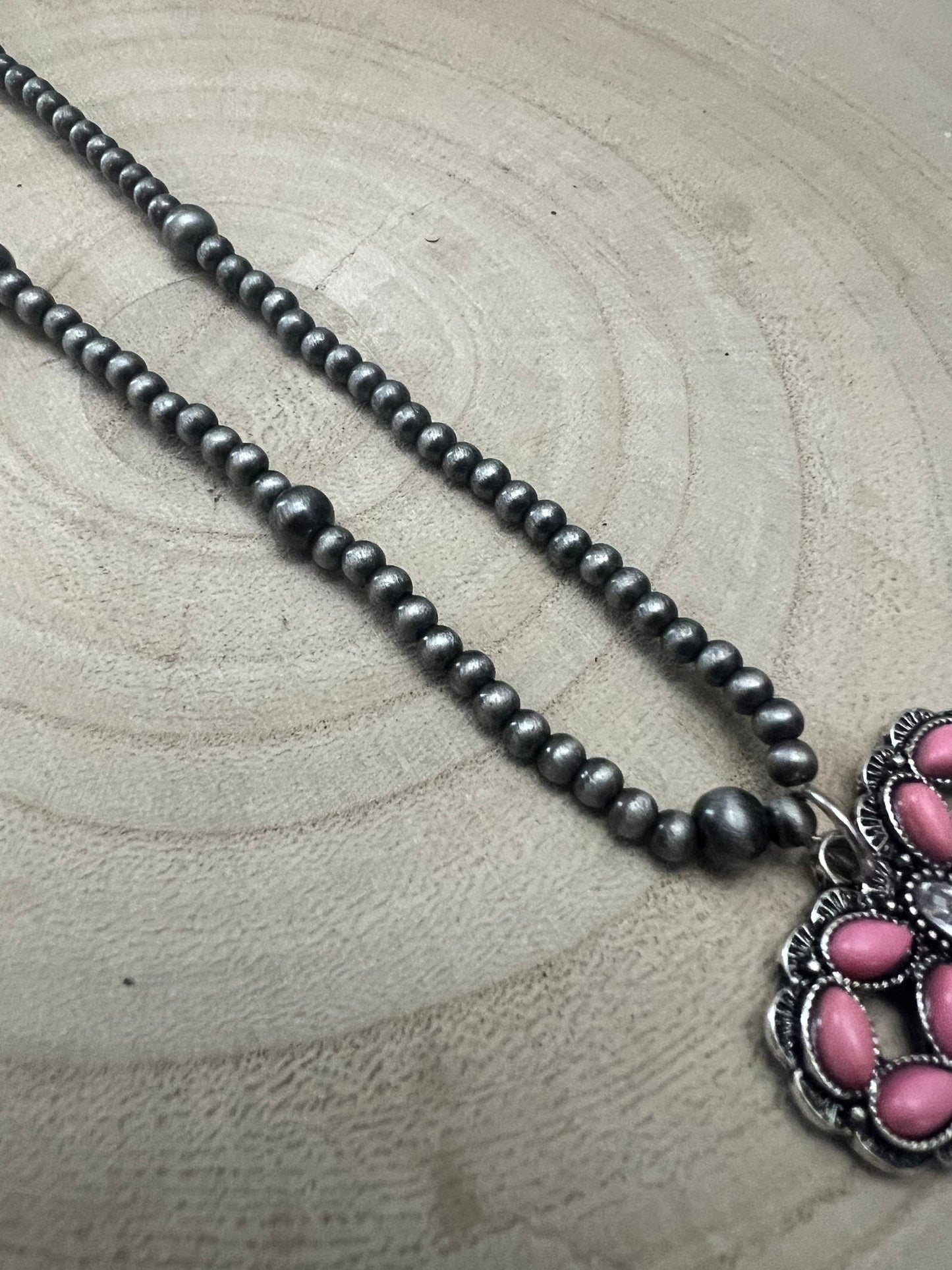 Western Pink Bow Pearl Necklace — Faux Pearls with Pink Bow Detail (18 Inch)